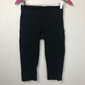 lululemon black crop leggings size 6 // 1458